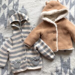 Bundle of 2 Baby GAP Hoodies Unisex Size 6-12 months